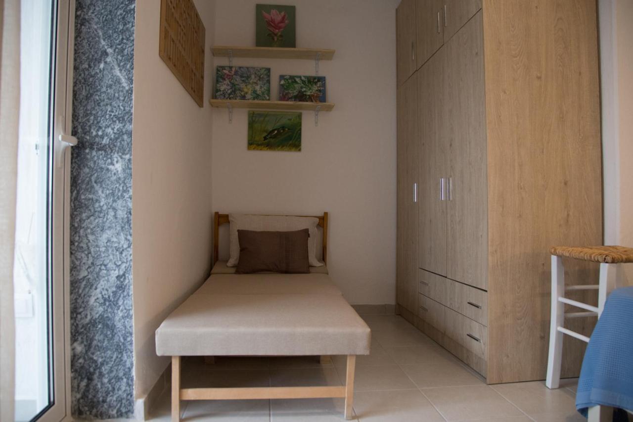 Grey Theros Apartments باراليا ديونيسيو المظهر الخارجي الصورة